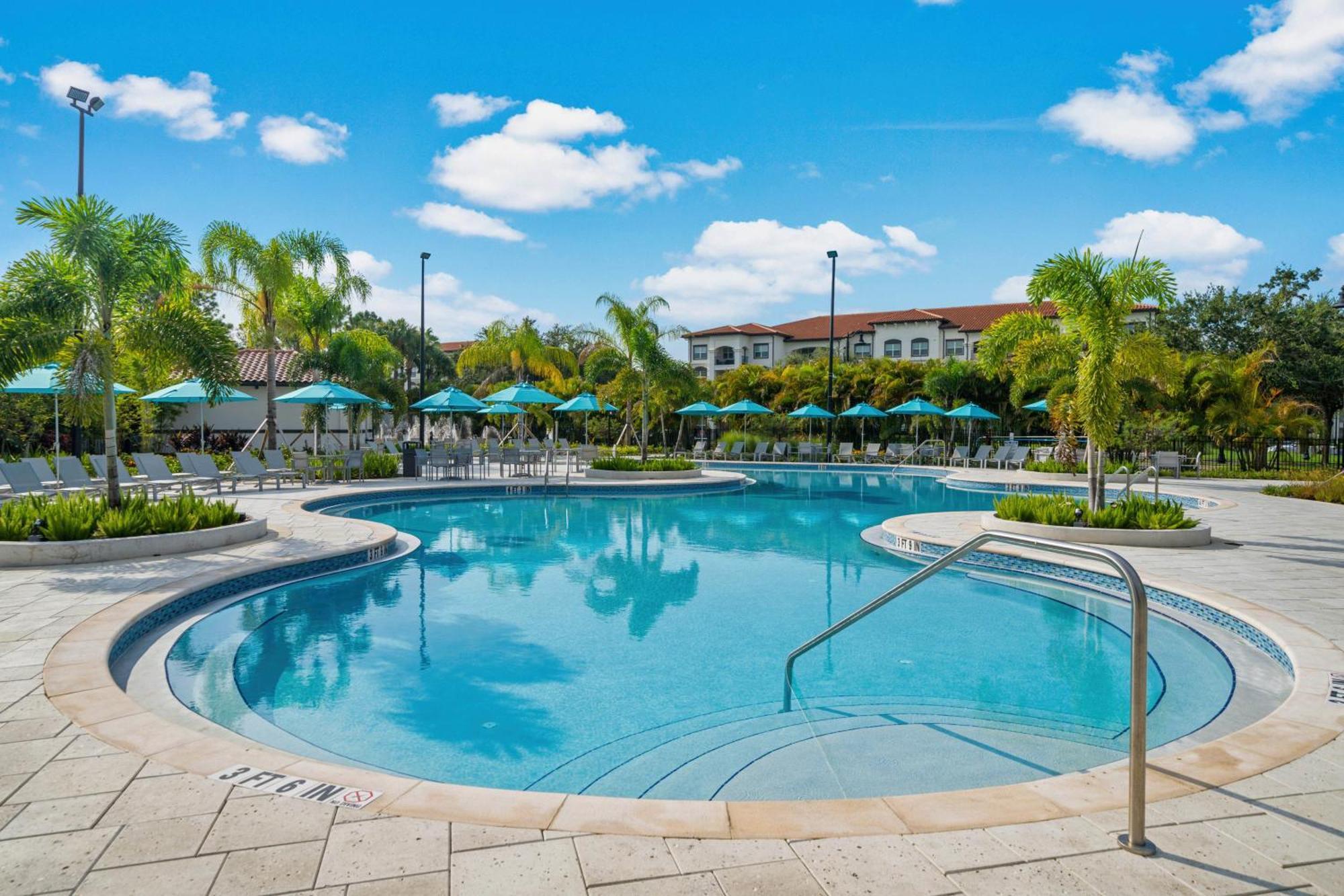 Beautiful Condo W Private Balcony Near Universal Orlando Exteriör bild